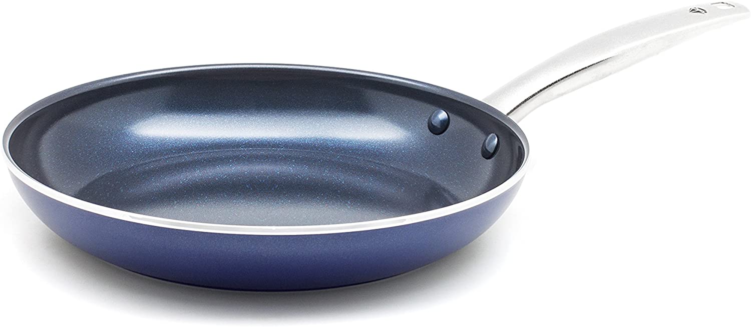 How to Store Pots and Pans in a Small Kitchen How to Store Pots and Pans in a Small Kitchen