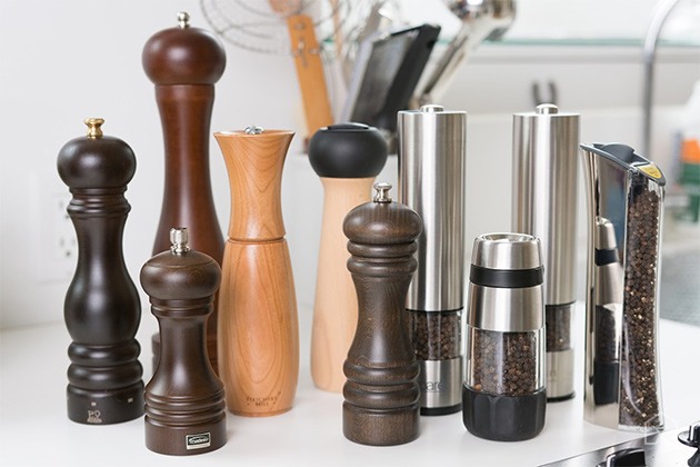 Best Pepper Mill (6 Picks by Burr Type and Grind Control)